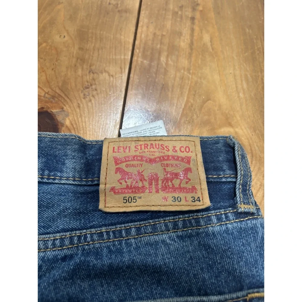 Levi's 505 Men's Dark Wash Denim Cut Off Shorts W 30 Raw Hem Regular Fit